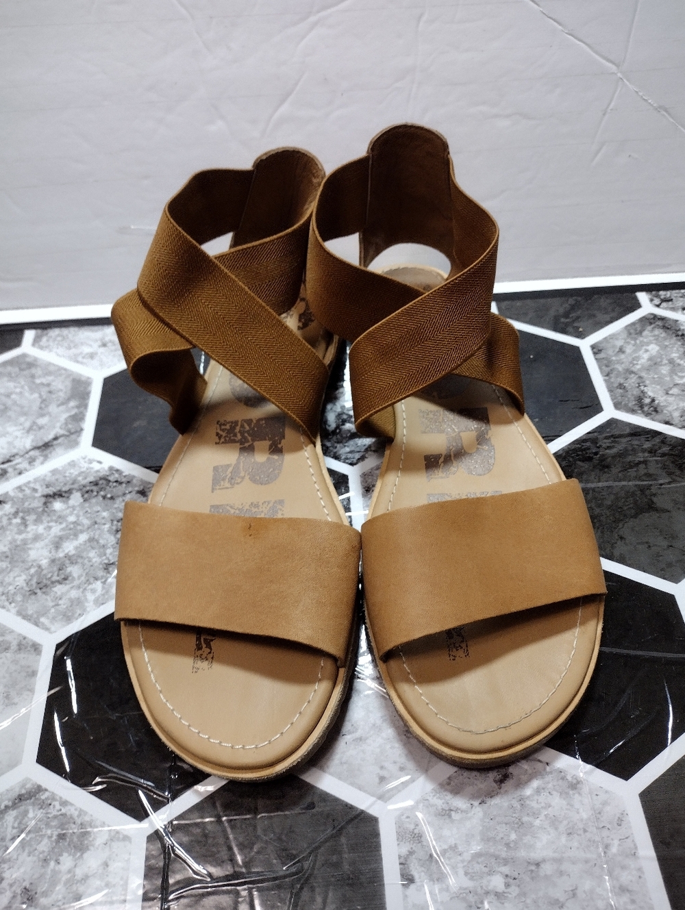 SOREL Ella ll Women's  Leather Shoe Size 10
